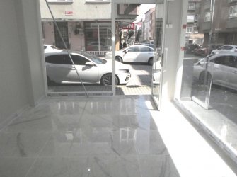 Güngören Haznedar'da 18 m2 Düz Giriş Köşe Başı Dükkan 940,000 TL