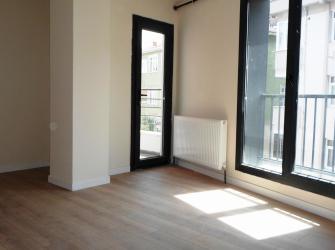 Güngören Güneştepe'de 2,Kat Sıfır Çift Balkonlu 2+1 Köşe Daire 85 m2