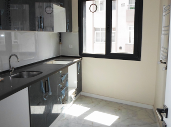 Güngören Güneştepe'de 2,Kat Sıfır Çift Balkonlu 2+1 Köşe Daire 85 m2