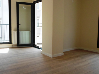 Güngören Güneştepe'de 2,Kat Sıfır Çift Balkonlu 2+1 Köşe Daire 85 m2