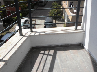 Güngören Güneştepe'de 2,Kat Sıfır Çift Balkonlu 2+1 Köşe Daire 85 m2