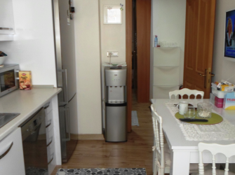 Bahçelievler'de 1,Kat Kredili 15 Yıllık 3+1 Tek Daireli 140 m2 Çift Balkonlu