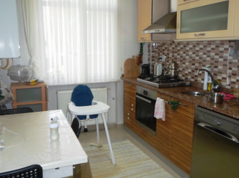 Bahçelievler Soğanlı Meydan 15 Yıllık 1,Kat Asansörlü 2+1Kredili 85 m2