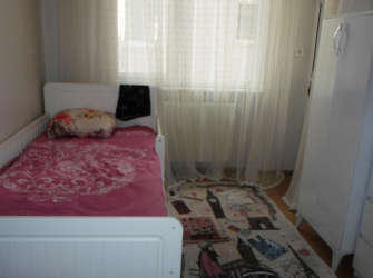 Bahçelievler Soğanlı Meydan 15 Yıllık 1,Kat Asansörlü 2+1Kredili 85 m2