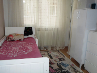 Bahçelievler Soğanlı Meydan 15 Yıllık 1,Kat Asansörlü 2+1Kredili 85 m2