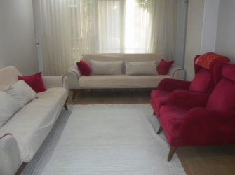 Bahçelievler Soğanlı Meydan 15 Yıllık 1,Kat Asansörlü 2+1Kredili 85 m2