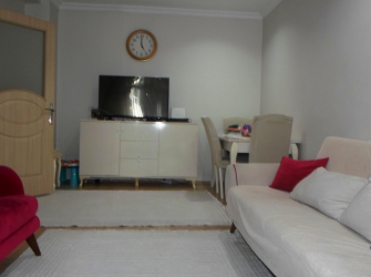 Bahçelievler Soğanlı Meydan 15 Yıllık 1,Kat Asansörlü 2+1Kredili 85 m2