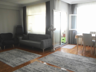 Bahçelievler Camlıkahve 2,Kat Asansörlü 3+1Kredili 140 m2 Balkonlu 