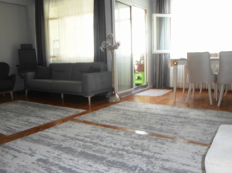 Bahçelievler Camlıkahve 2,Kat Asansörlü 3+1Kredili 140 m2 Balkonlu 