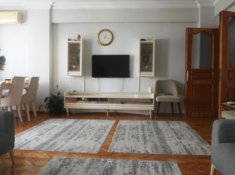Bahçelievler Camlıkahve 2,Kat Asansörlü 3+1Kredili 140 m2 Balkonlu 