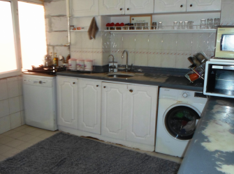 Bahçelievler Camlıkahve 2,Kat Asansörlü 3+1Kredili 140 m2 Balkonlu 
