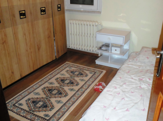 Bahçelievler Camlıkahve 2,Kat Asansörlü 3+1Kredili 140 m2 Balkonlu 