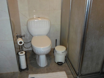 Bahçelievler Camlıkahve 2,Kat Asansörlü 3+1Kredili 140 m2 Balkonlu 