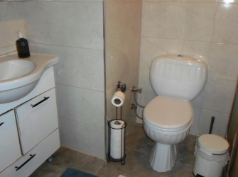 Bahçelievler Camlıkahve 2,Kat Asansörlü 3+1Kredili 140 m2 Balkonlu 