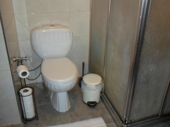 Bahçelievler Camlıkahve 2,Kat Asansörlü 3+1Kredili 140 m2 Balkonlu 