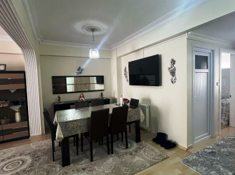 Güngören Güneştepe 14 Yıllık Bina 2,Kat Kredili 100 m2 Geniş 2+1 Daire