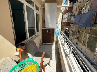 Güngören İnönü Cd'sinde 1,Kat Ön Cephe 3+1 Kredili 120 m2 Balkonlu
