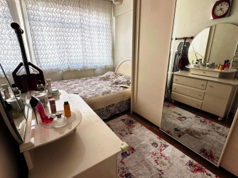 Güngören Camlıkahve'de 4,Kat Kredili 2+1 Balkonlu 85 m2 İçi Yapılı Masrafsız