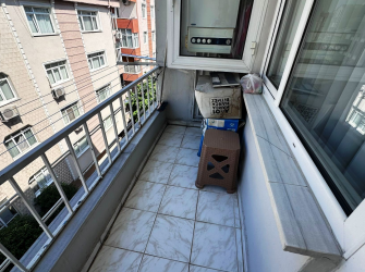 Güngören Camlıkahve'de 4,Kat Kredili 2+1 Balkonlu 85 m2 İçi Yapılı Masrafsız