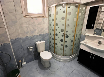Güngören Güneştepe'de 1+1 Ön Cephe 70 m2 A.Mutfaklı Bahçe Katı