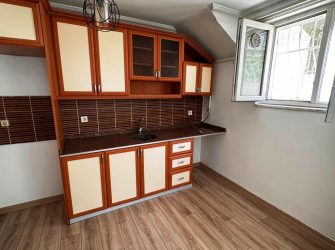 Güngören Güneştepe'de 1+1 Ön Cephe 70 m2 A.Mutfaklı Bahçe Katı