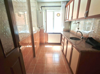 Güngören Güneştepe'de 1,Kat 2008 Yapımı 2+1 Kat Mülkiyetli 80 m2 Boş 