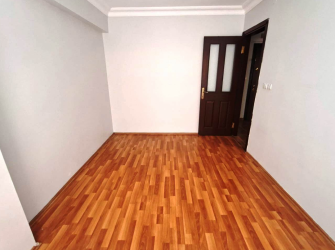 Güngören Güneştepe'de 1,Kat 2008 Yapımı 2+1 Kat Mülkiyetli 80 m2 Boş 