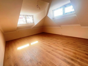 Güngören Güneştepe'de 4+2 Asansörlü 170 m2  Dubleks 3 Banyolu Teraslı