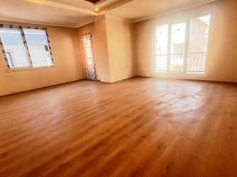 Güngören Güneştepe'de 4+2 Asansörlü 170 m2  Dubleks 3 Banyolu Teraslı