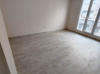 Bahçelievler Camlıkahve'de 4,Kat Asansörlü 2+1Kat Mülkiyetli 75 m2 