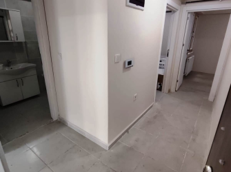 Bahçelievler Camlıkahve'de 4,Kat Asansörlü 2+1Kat Mülkiyetli 75 m2 
