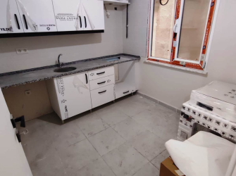 Bahçelievler Camlıkahve'de 4,Kat Asansörlü 2+1Kat Mülkiyetli 75 m2 