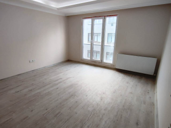 Bahçelievler Camlıkahve'de 4,Kat Asansörlü 2+1Kat Mülkiyetli 75 m2 