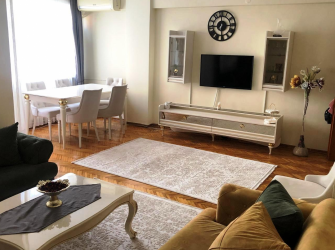 Bahçelievler Camlıkahve 2,Kat Asansörlü 3+1Kredili 140 m2 Balkonlu 