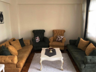 Bahçelievler Camlıkahve 2,Kat Asansörlü 3+1Kredili 140 m2 Balkonlu 