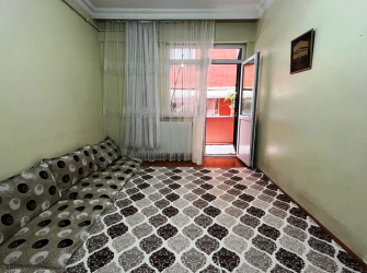 Bağcılar Yenigün'de 2+1 Kat Mükiyetli 90 m2 Balkonlu Yüksek Giriş