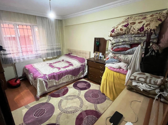Bağcılar Yenigün'de 2+1 Kat Mükiyetli 90 m2 Balkonlu Yüksek Giriş