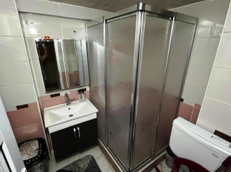 Bağcılar Yenigün'de 2+1 Kat Mükiyetli 90 m2 Balkonlu Yüksek Giriş