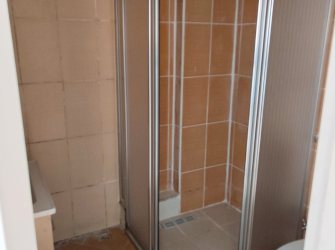Güngören'de 18 Yıllık Bina Asansörlü 2+1 Geniş Bahçeli 90 m2 Bahçe Katı