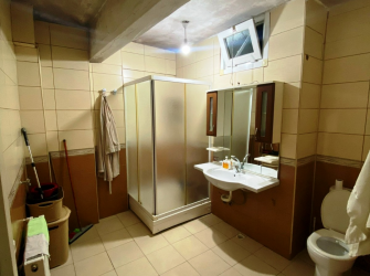 Güngören İnönü Cd'sinde 5,Kat Kredili 2+1 Köşe  90 m2 Balkonlu