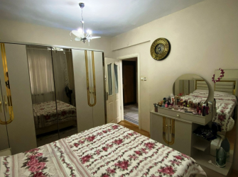 Güngören İnönü Cd'sinde 5,Kat Kredili 2+1 Köşe  90 m2 Balkonlu