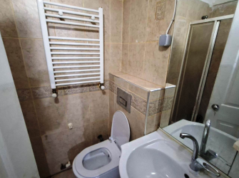 Güngören'de Tramvaya Yakın 2+1 Arsa Tapulu 70 m2 Balkonlu Bahçe Katı