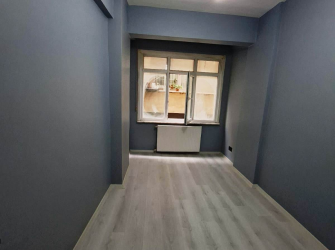 Güngören'de Tramvaya Yakın 2+1 Arsa Tapulu 70 m2 Balkonlu Bahçe Katı