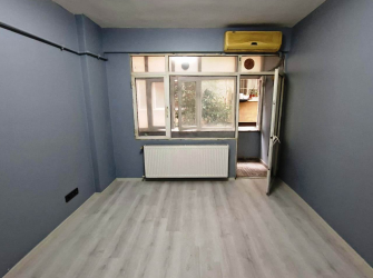 Güngören'de Tramvaya Yakın 2+1 Arsa Tapulu 70 m2 Balkonlu Bahçe Katı
