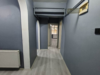 Güngören'de Tramvaya Yakın 2+1 Arsa Tapulu 70 m2 Balkonlu Bahçe Katı