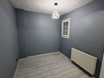 Güngören'de Tramvaya Yakın 2+1 Arsa Tapulu 70 m2 Balkonlu Bahçe Katı