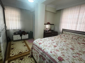 Güngören Güneştepe'de 2,Kat E.Banyolu 3+1 Ön Cephe  Tek Daireli