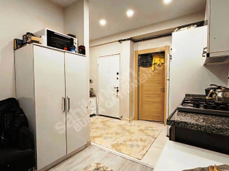 Güngören Camlıkahve'de 60 m2 A.Mutfaklı 5 Yıllık Bina 2+1 Bahçe Katı