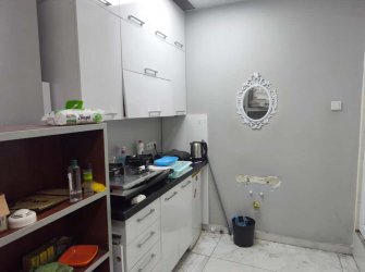 Güngören Haznedar'da KAROT ALINMIŞ 50 m2 İskanlı Giriş Dükkan