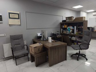 Güngören Haznedar'da KAROT ALINMIŞ 50 m2 İskanlı Giriş Dükkan